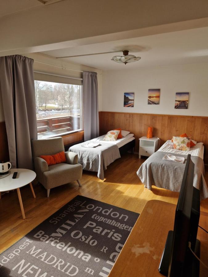 Botnia Hotel & Restaurant Kruunupyy Exteriör bild